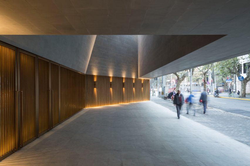 Shanghai Theatre by Neri&Hu