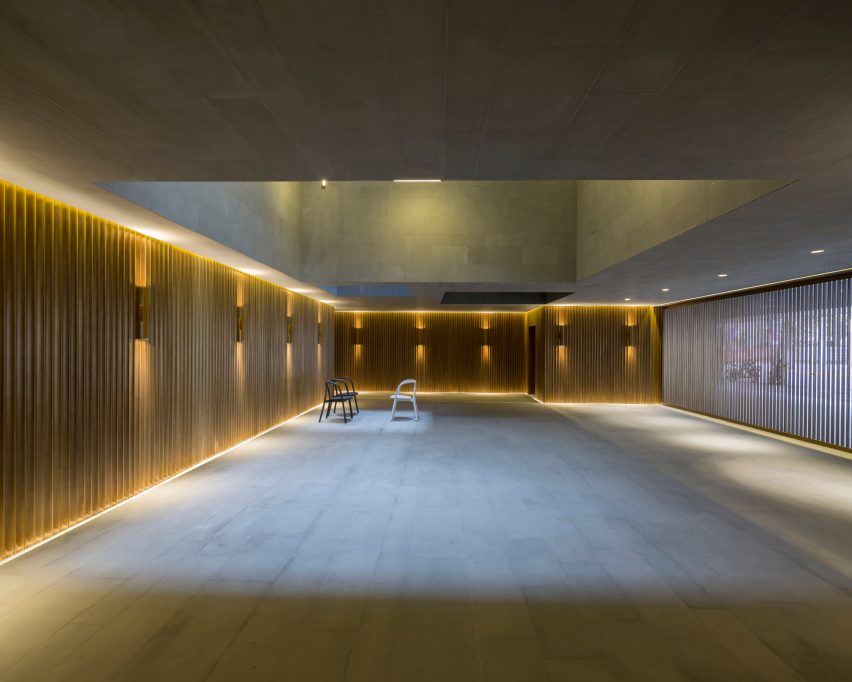 Shanghai Theatre by Neri&Hu