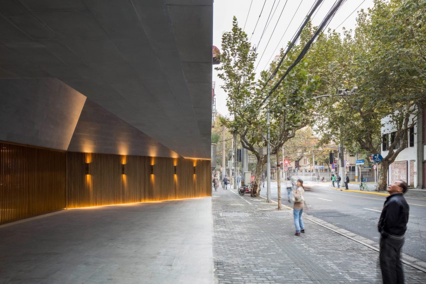 Shanghai Theatre by Neri&Hu