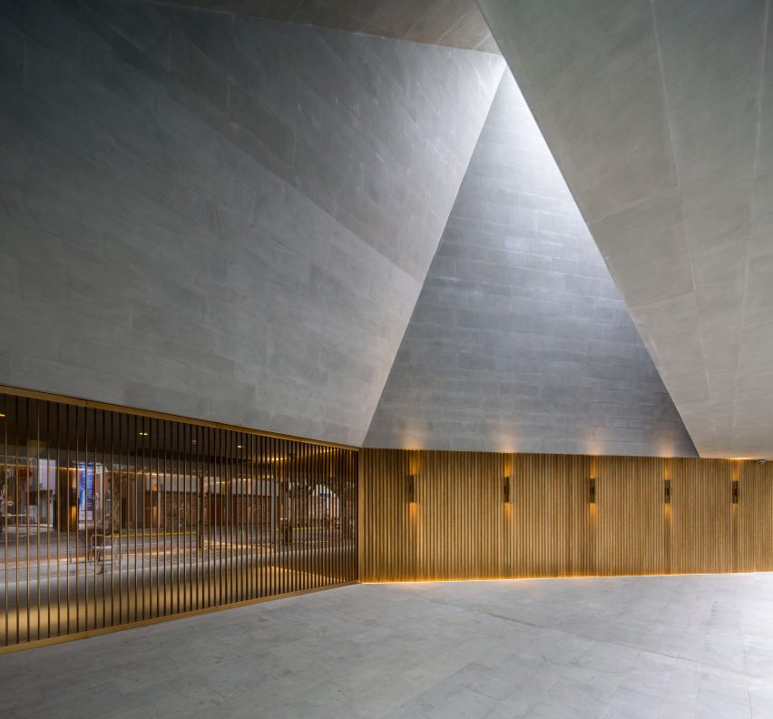 Shanghai Theatre by Neri&Hu