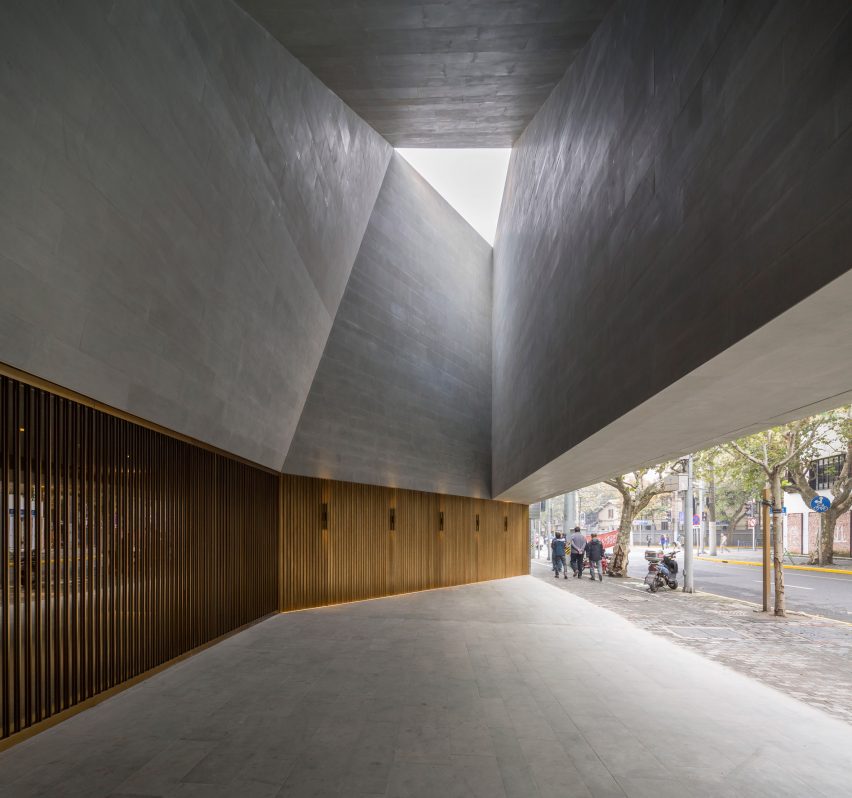 Shanghai Theatre by Neri&Hu