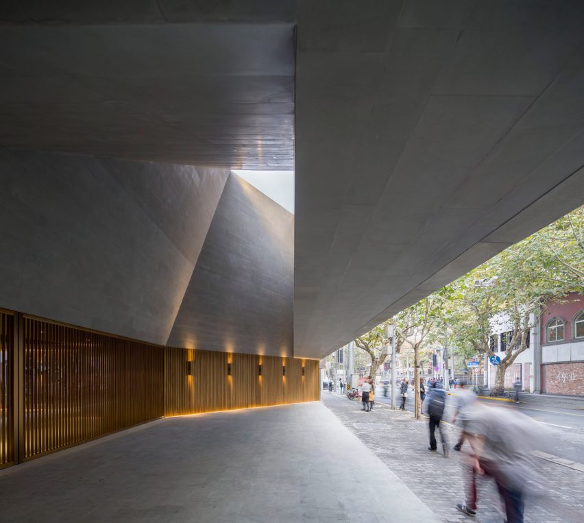 Shanghai Theatre by Neri&Hu