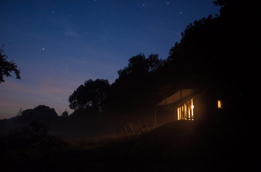 Oak cabin by out the valley