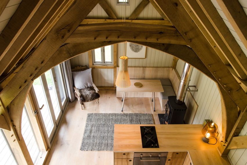 Oak cabin by out the valley
