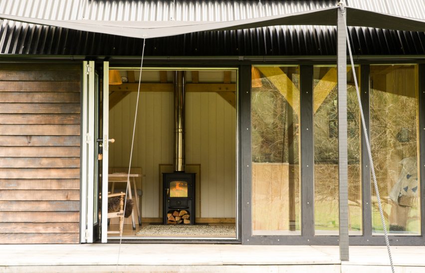 Oak cabin by out the valley
