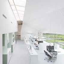 Anxiety-reducing orthodontic clinic features serene interiors and garden views