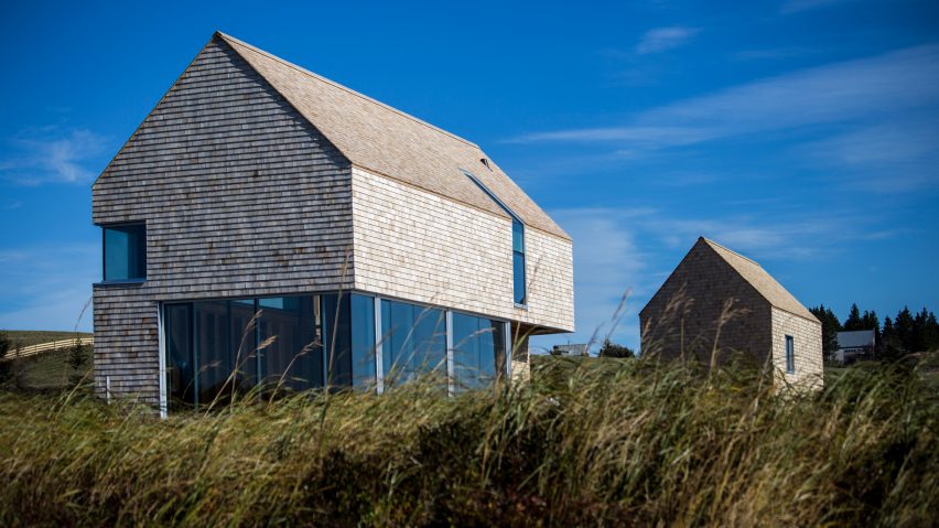Point House by MacKay-Lyons Sweetapple