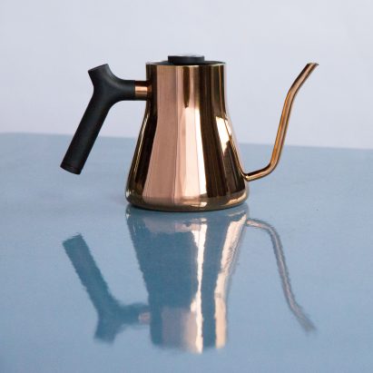 the-stagg-ekg-fellow-products-design-kitchen-appliances-kitchenware-homeware-kettles_dezeen_2364_col_6