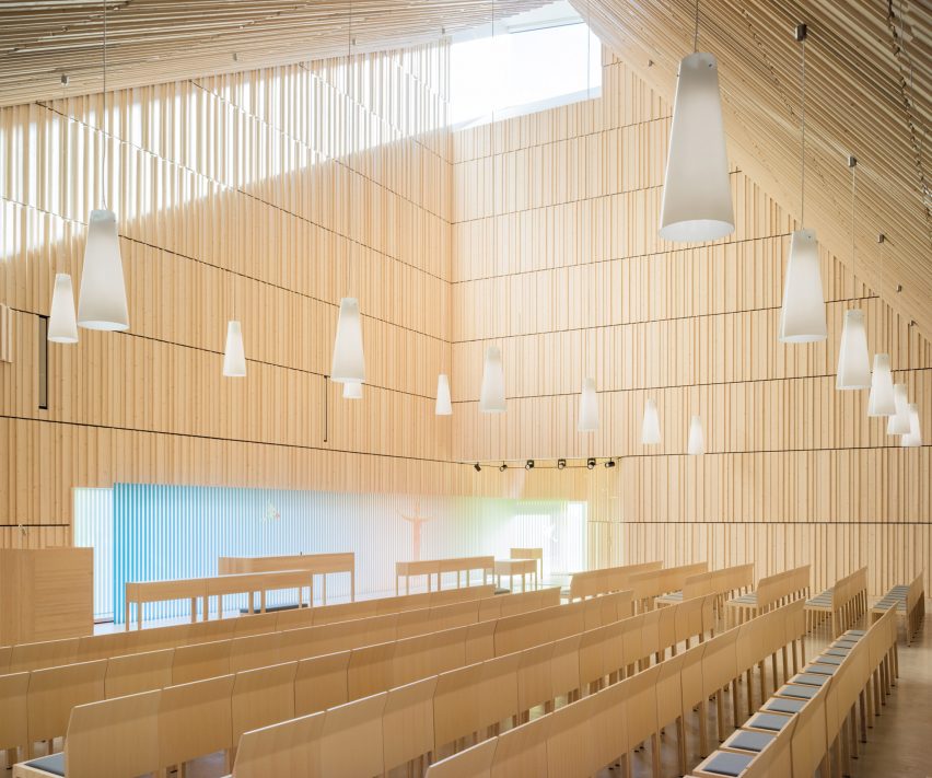 Suvela Chapel by OOPEAA