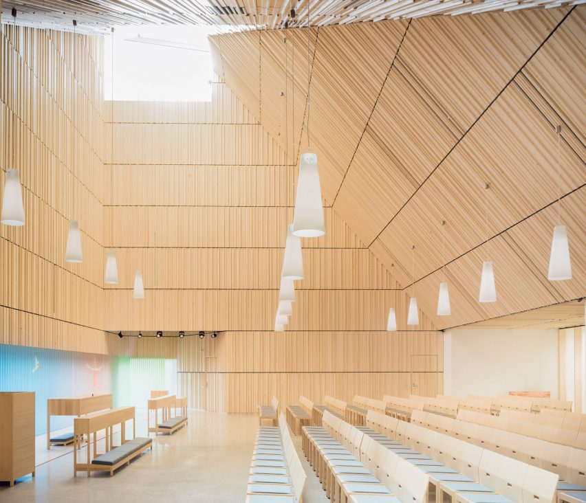Suvela Chapel by OOPEAA