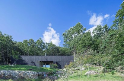 Tilt Roof House BCHO Architects