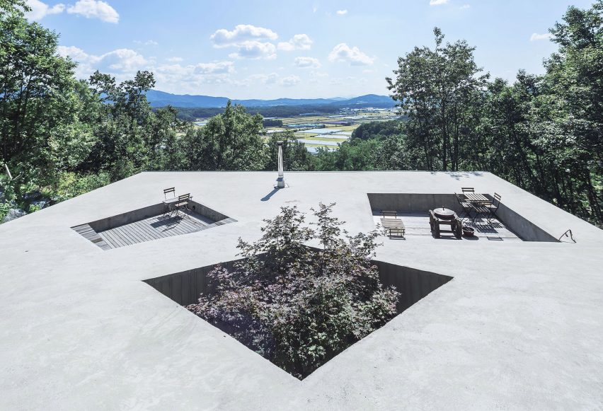 Tilt Roof House BCHO Architects
