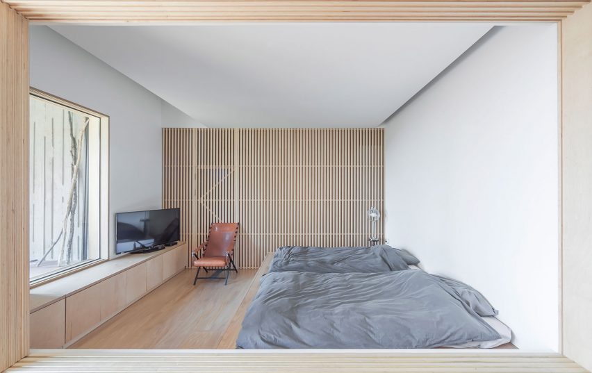 Tilt Roof House BCHO Architects