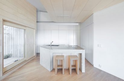 Tilt Roof House BCHO Architects