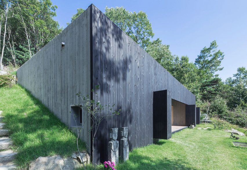 Tilt Roof House BCHO Architects