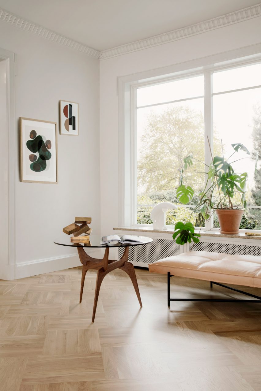IMM: Triiio tables by Hans Bølling for Brdr. Krüger