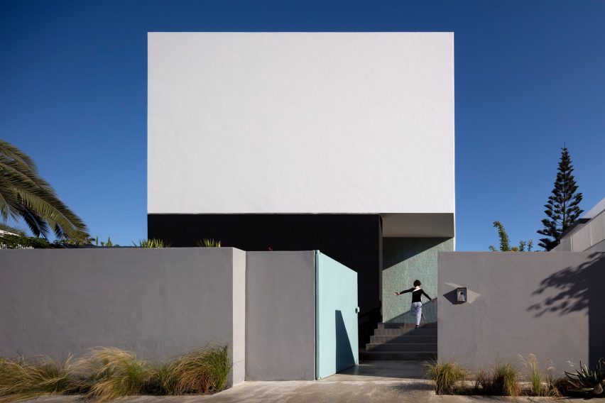 Villa Agava by Driss Kettani