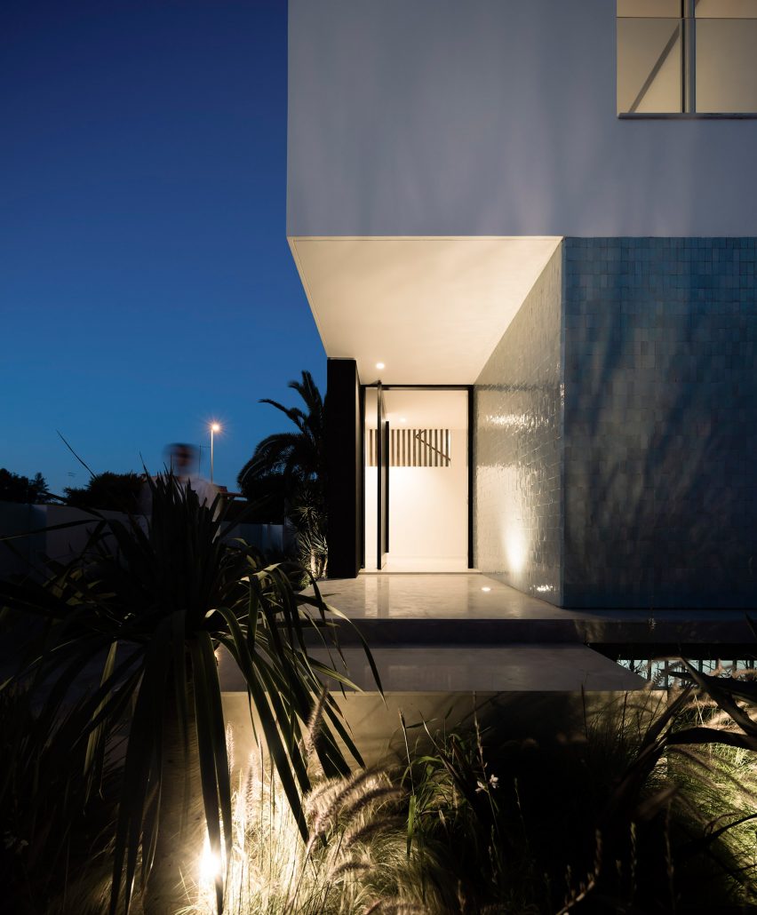Villa Agava by Driss Kettani