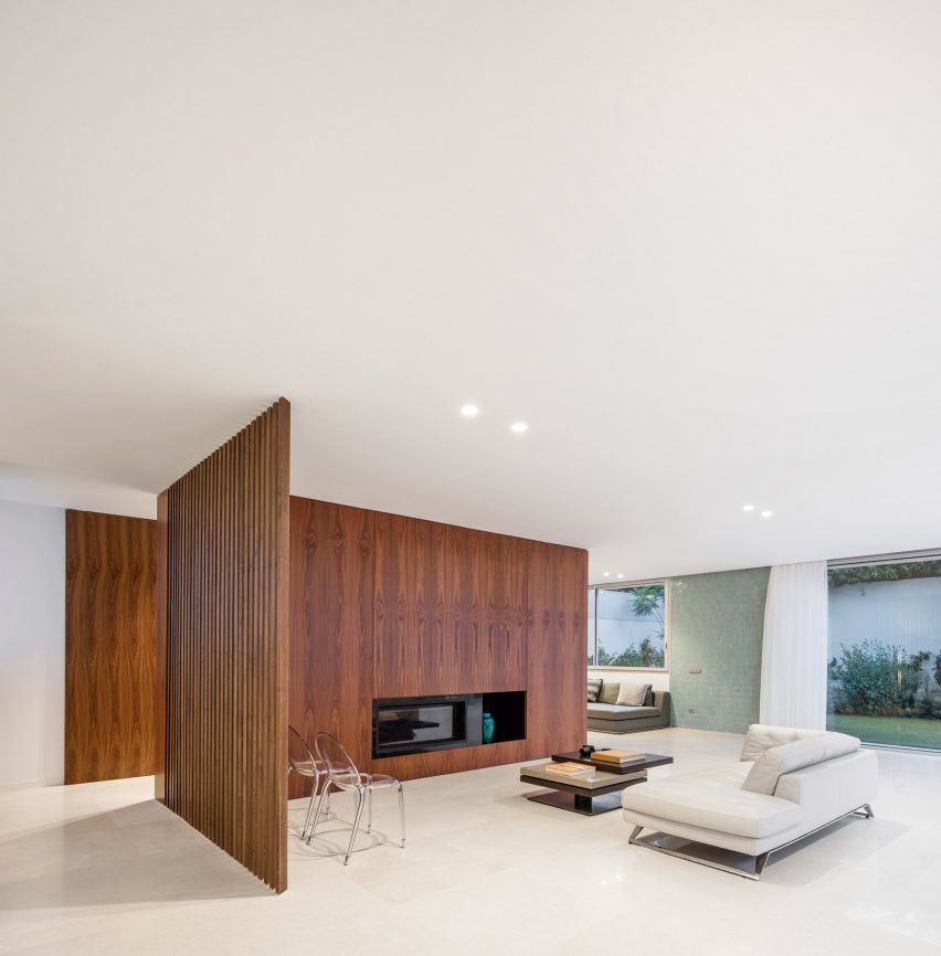 Villa Agava by Driss Kettani