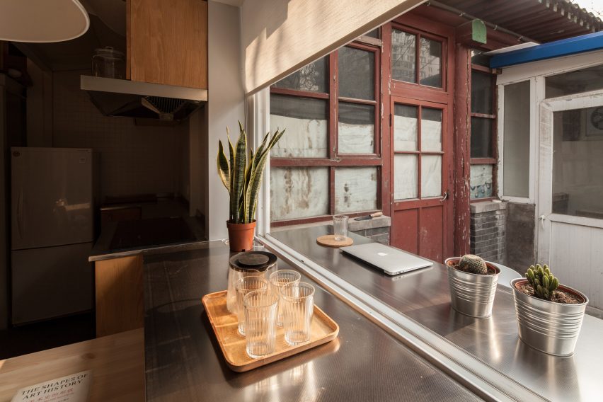 Xirongxian Hutong Renovation by OEU-ChaO