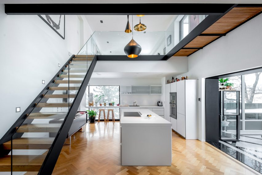 Peart/Weisgerber Residence at Habitat 67 by Moshe Safdie renovated by EMarchitecture Kitchen and Staircase
