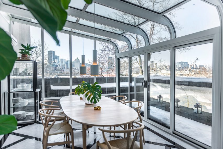 Peart/Weisgerber Residence at Habitat 67 by Moshe Safdie renovated by EMarchitecture Glass Walled Dinning Room 2