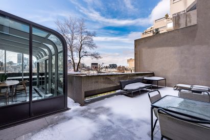 Peart/Weisgerber Residence at Habitat 67 by Moshe Safdie renovated by EMarchitecture Terrace