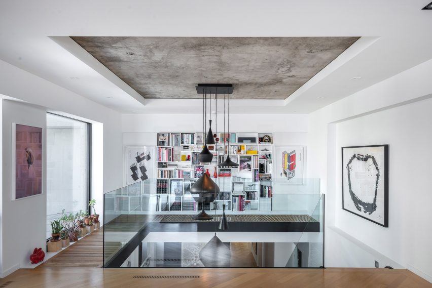 Peart/Weisgerber Residence at Habitat 67 by Moshe Safdie renovated by EMarchitecture Interior View of Stairwell from Second Floor