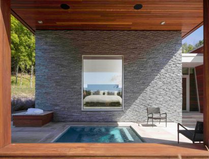 Taghkanic House by Hariri & Hariri - bedroom across courtyard with small pool
