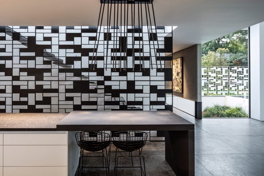 AB House by Pitsou Kedem