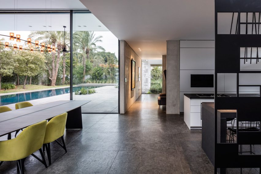 AB House by Pitsou Kedem