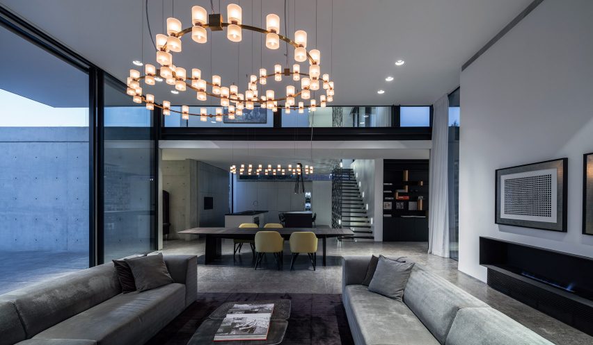 AB House by Pitsou Kedem