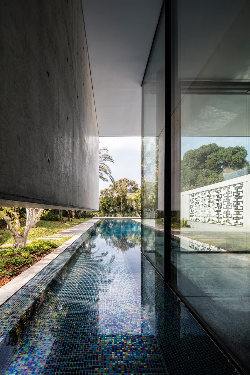 AB House by Pitsou Kedem