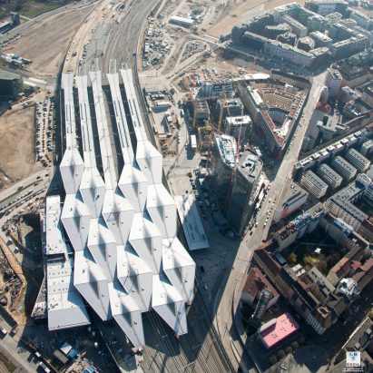 “Crystalline” roof by Theo Hotz zigzags over Vienna Central Station