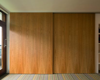 Barbican flat by Azman Architects