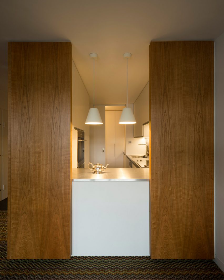 Barbican flat by Azman Architects