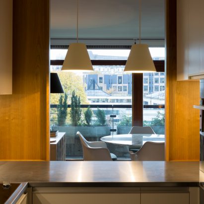 Barbican flat by Azman Architects