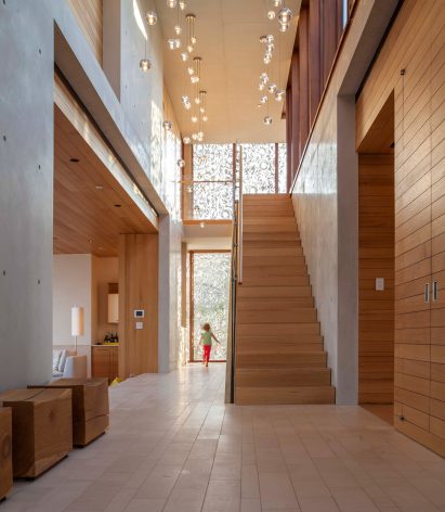 Hamptons Beach House by Aamodt Plumb