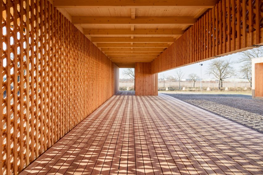 Community Centre in the Refugee Camp Spinelli Mannheim, Germany by Design build