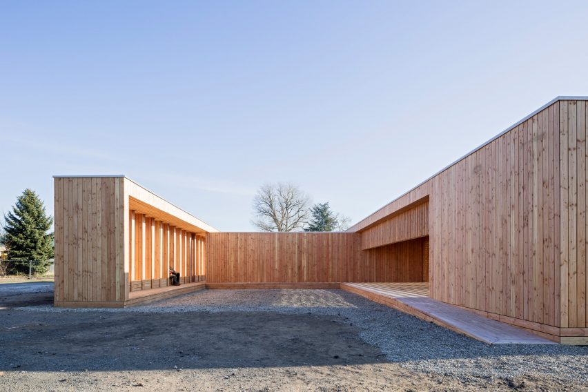 Community Centre in the Refugee Camp Spinelli Mannheim, Germany by Design build