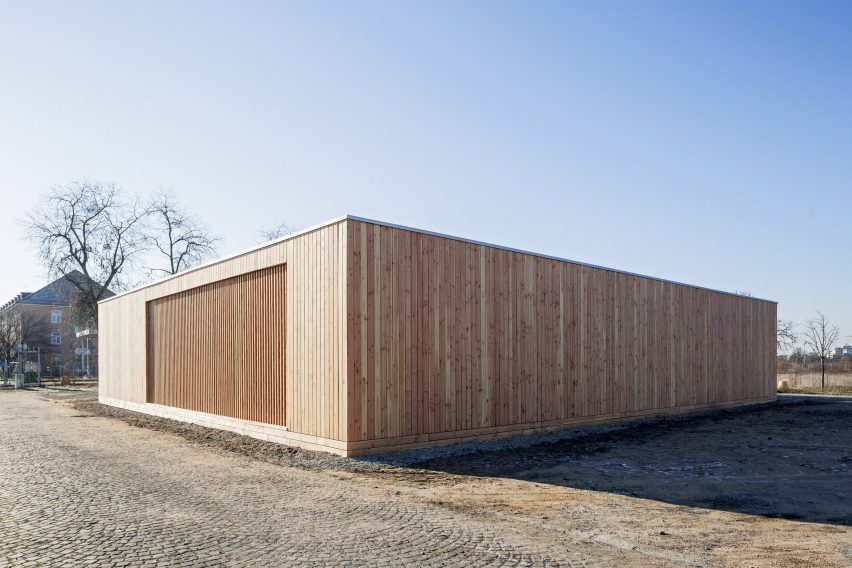 Community Centre in the Refugee Camp Spinelli Mannheim, Germany by Design build
