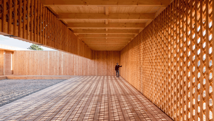 Architecture students build latticed-wood community centre in German refugee camp