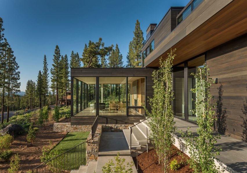 Den exterior Martis Camp 506 by Blaze Makoi Califronia Holiday Home