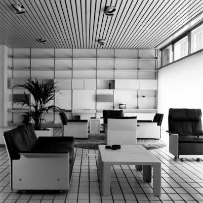 Dieter Rams’ modular furniture showcased in Modular World exhibition at Vitra Campus