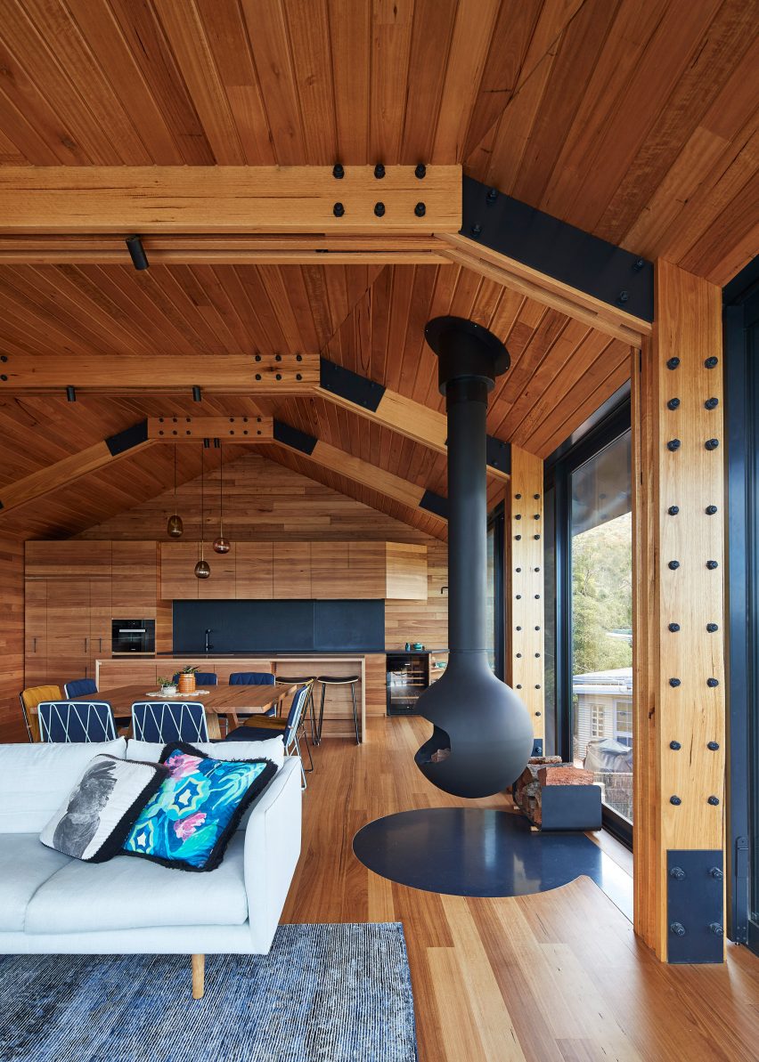 Dorman House in Lorne by Austin Maynard Architects