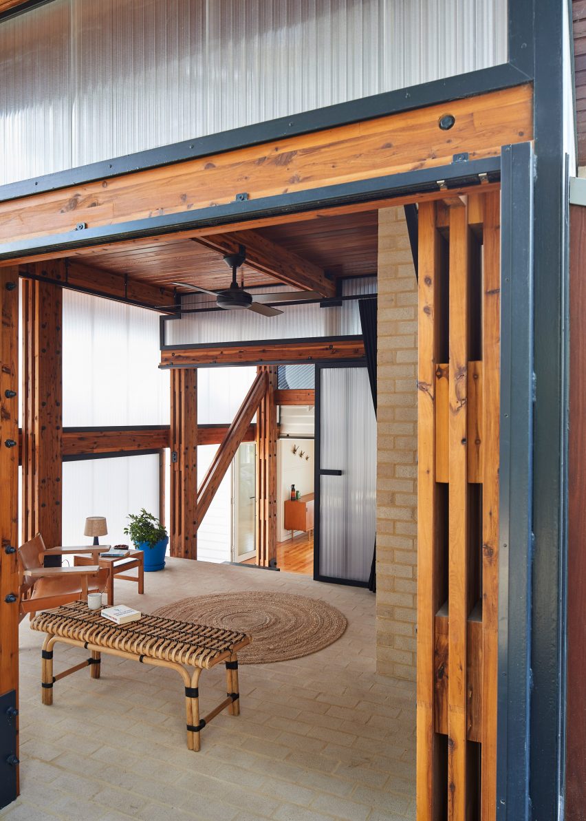 Dorman House in Lorne by Austin Maynard Architects