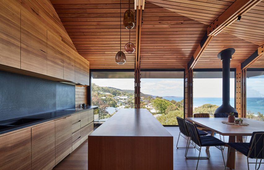 Dorman House in Lorne by Austin Maynard Architects