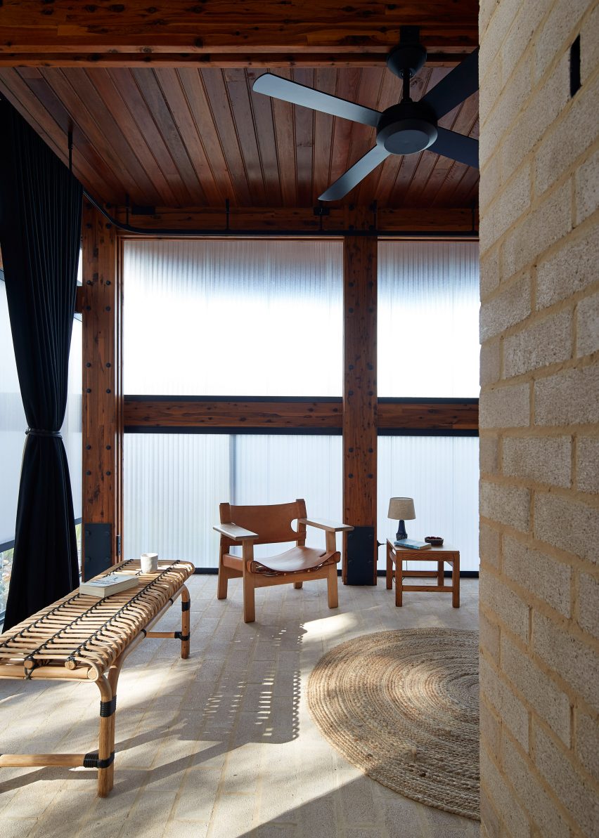 Dorman House in Lorne by Austin Maynard Architects