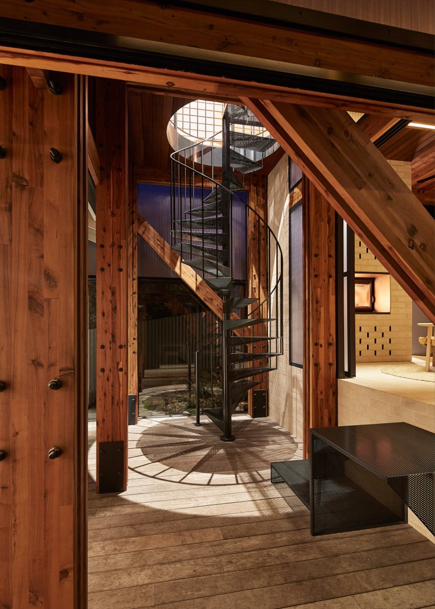 Dorman House in Lorne by Austin Maynard Architects