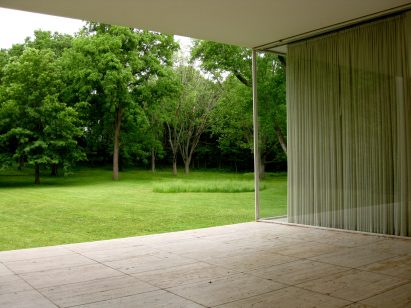 News: Farnsworth House movie
